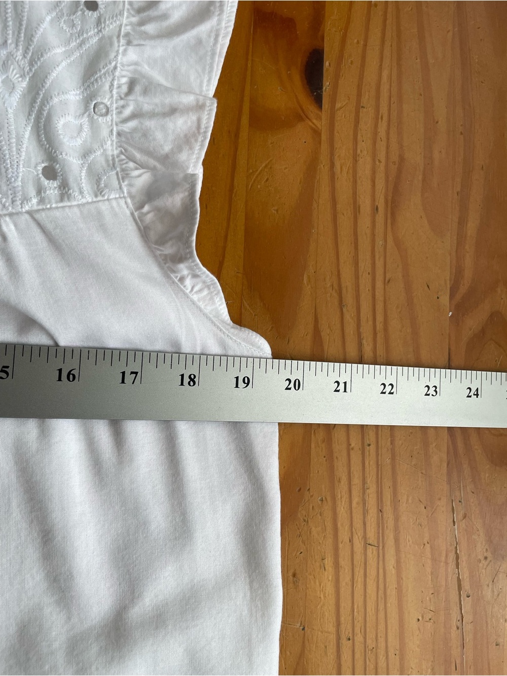 LOFT Ruffle Trim Sleeveless Eyelet Embroidered Cotton Blouse Size Small - Picture 6 of 7